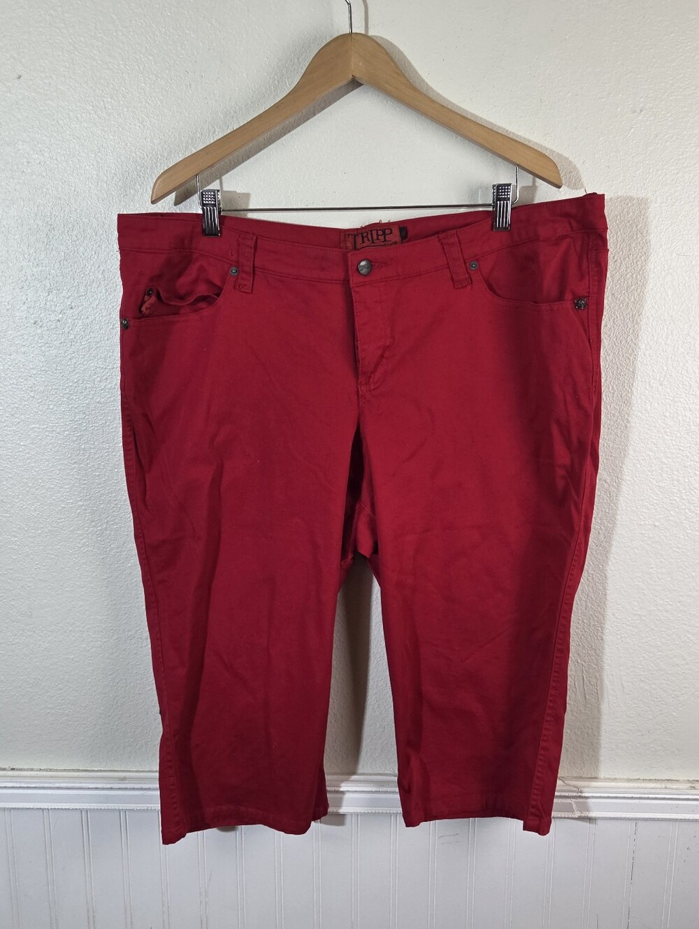 TRIPP NYC Red Capri Pants Womens 22 Plus Size Y2K Punk Goth Cotton Spandex